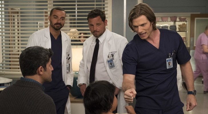 Jackson, Alex y Link atienden a un paciente en 'Anatomía de Grey'