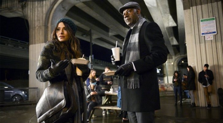 Sarah Shahi y Dennis Haysbert en 'Reverie'