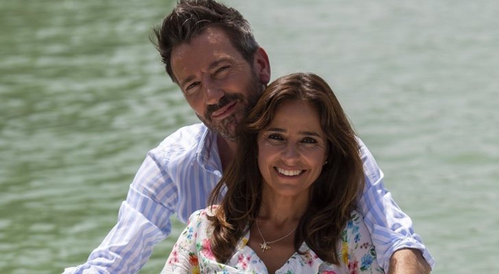 Carmen Alcayde y David Valldeperas, presentadores de 'Aquí hay madroño'