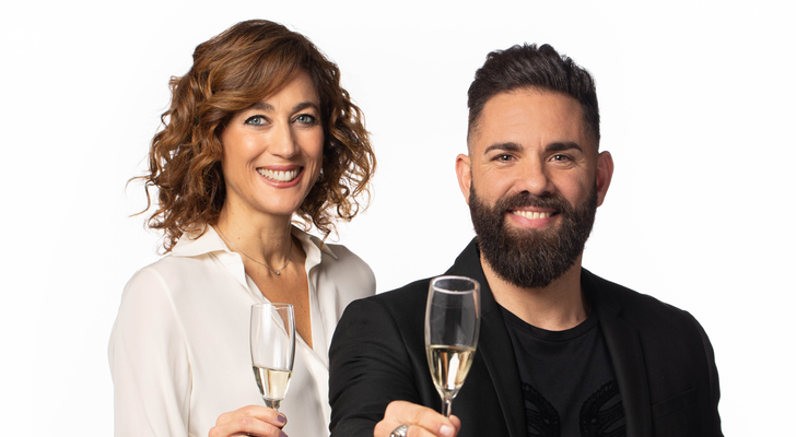 Helena García Melero y Marc Ribas en una foto promocional de su paso por las campanadas 2018-2019