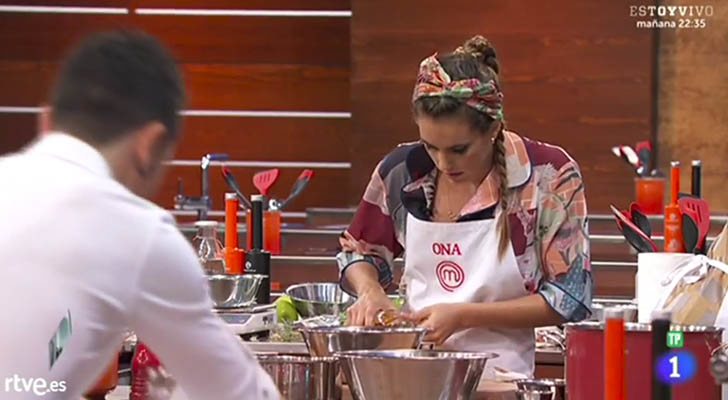 Ona Carbonell durante el primer cocinado de la gran final de 'Masterchef Celebrity 3'