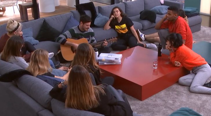 Cepeda junto a los concursantes de &#39;OT 2018&#39; en la Academia