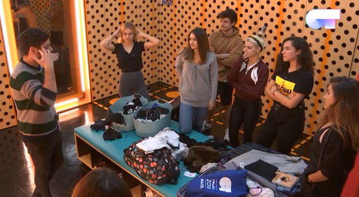 Cepeda y los concursantes de &#39;OT 2018&#39; en su recorrido por la Academia