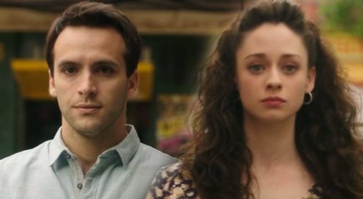 Ricardo Gómez y Elena Rivera recreando su primera secuencia juntos en 'Cuéntame cómo pasó'