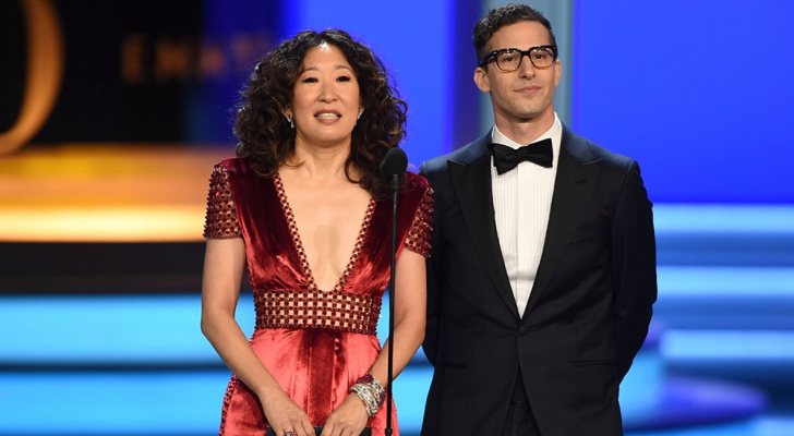 Sandra Oh y Andy Samberg en los Emmy 2018