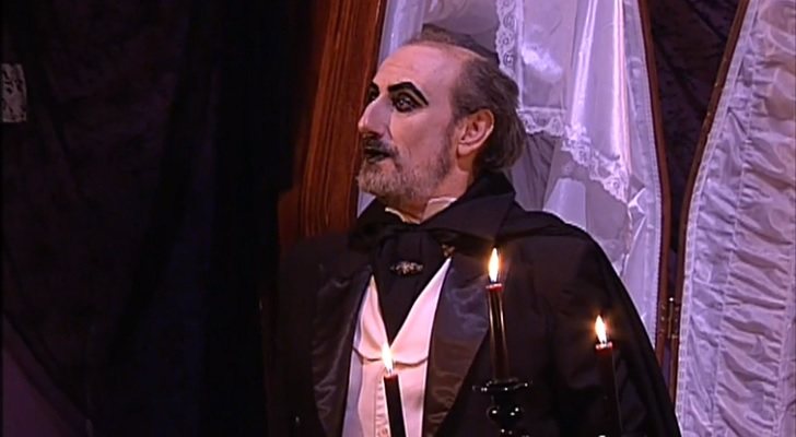 Enrique vestido de gótico en 'La que se avecina'