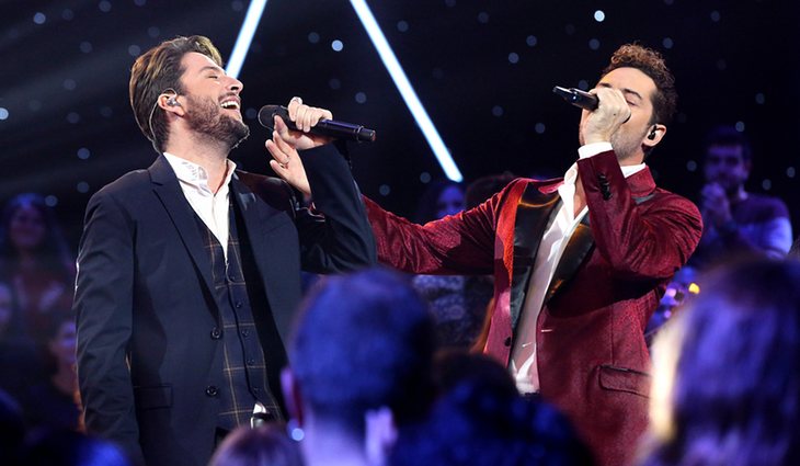 Manuel Carrasco y David Bisbal en el especial de TVE