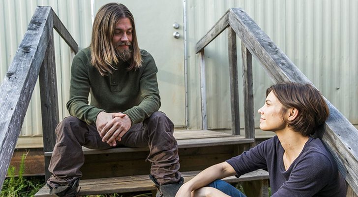 Tom Payne y Lauren Cohan en 'The Walking Dead'