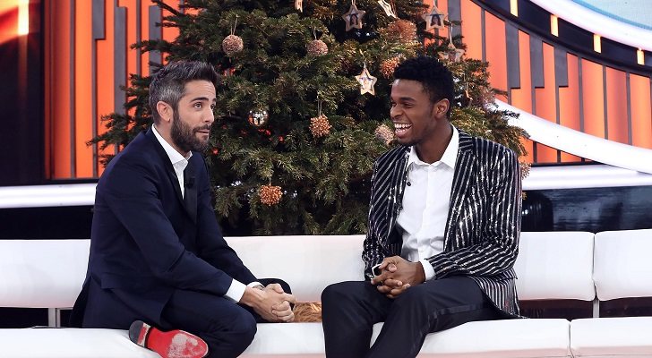 Roberto Leal junto a Famous en la Gala de Navidad de &#39;OT 2018&#39;