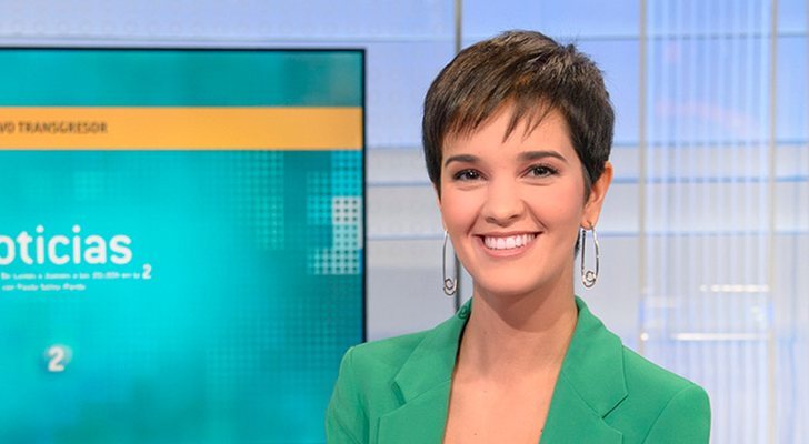 Paula Sainz-Pardo es la presentadora de 'La 2 noticias'