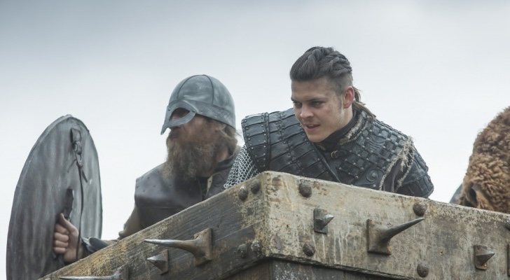 Vikings Portugal - Poderá a série continuar sem Ragnar? Ragnar Lothbrok  morreu poucos anos após se ter tornado rei. É história, não há como  contornar esse facto e Michael Hirst – criador