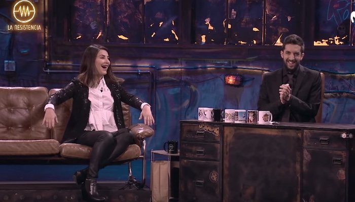 Ana Fernández y David Broncano, en 'La resistencia'