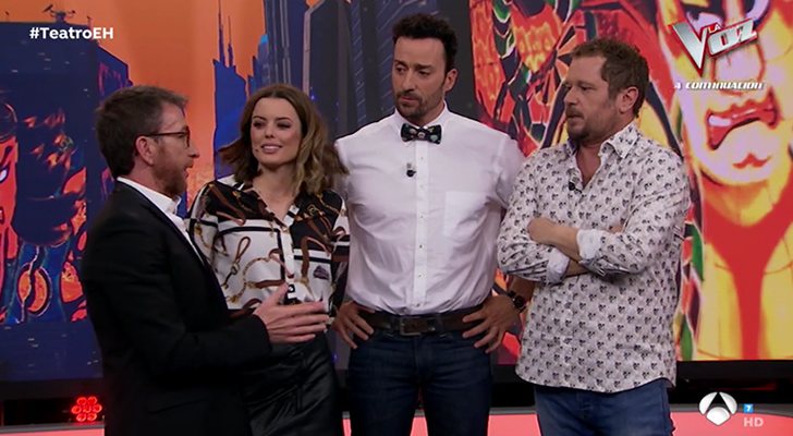 Pablo Motos, Adriana Torrebejano, Pablo Puyol y El Monaguillo en 'El hormiguero'