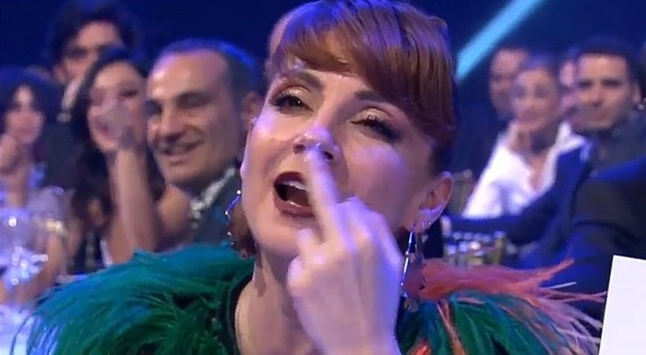 Corte de manga de Najwa Nimri en los Premios Feroz