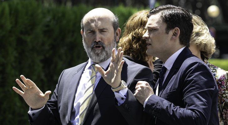 Javier Cámara y Adam Jezierski, en &#39;Vota Juan&#39;