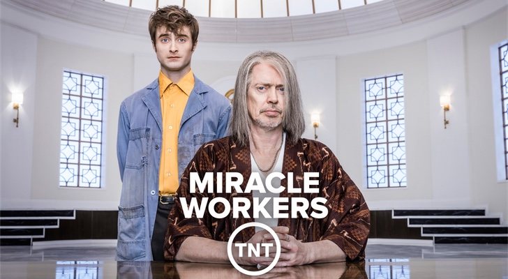 Cartel de 'Miracle Workers' de TNT