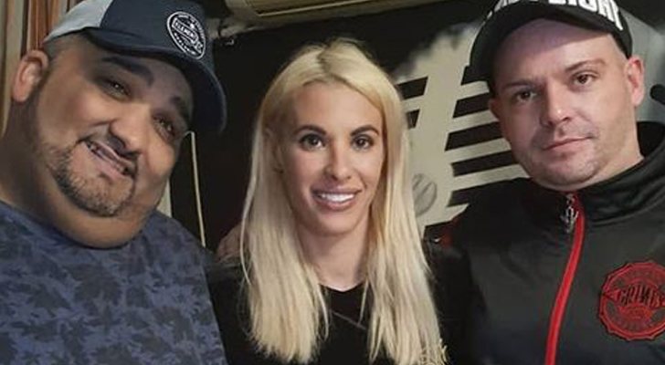 Techi junto a los otros cantantes