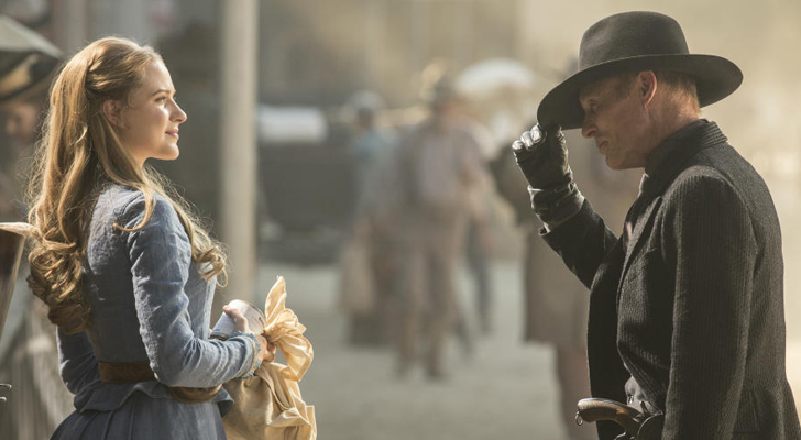 Evan Rachel Wood y Ed Harris en 'Westworld'