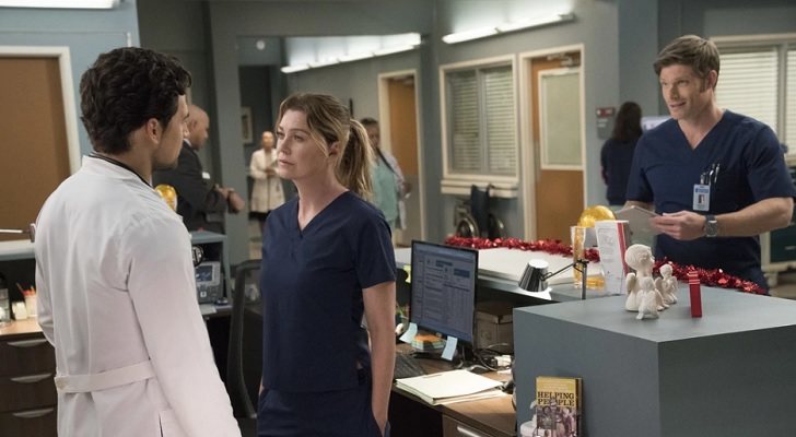 DeLuca, Meredith y Link en 'Anatomía de Grey'