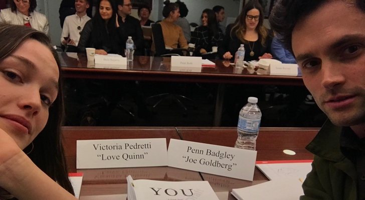Victoria Pedretti y Penn Badgley, protagonistas de la segunda temporada de &#39;You&#39;