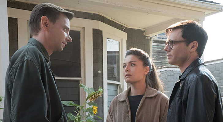 DJ Qualls, Alexa Davalos y Rupert Evans en 'The Man in the High Castle'