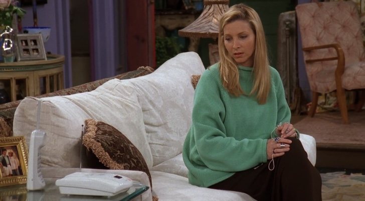 Lisa Kudrow como Phoebe en el episodio de 'Friends' con el error recientemente descubierto