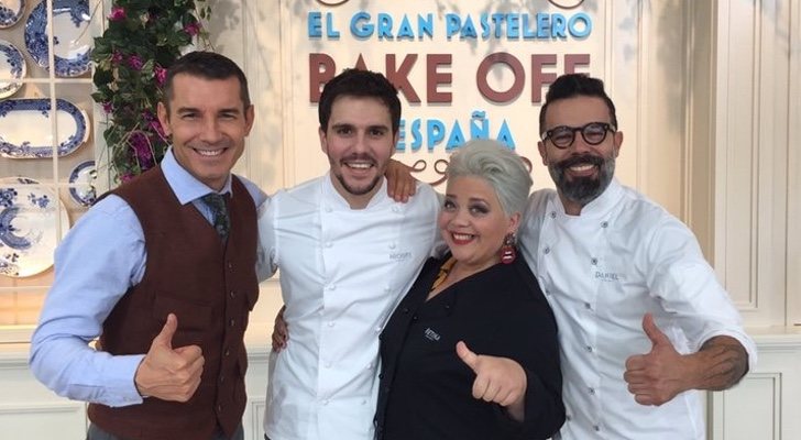 El presentador Jesús Vázquez junto al jurado de &#39;Bake Off&#39;