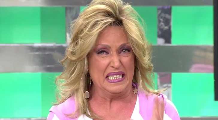 Lydia Lozano llora la muerte de Adriana Rothlander en 'Sálvame'