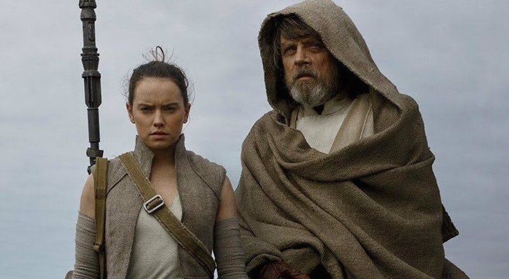 Daisy Ridley y Mark Hamill en &quot;Star Wars: Los últimos Jedi&quot;
