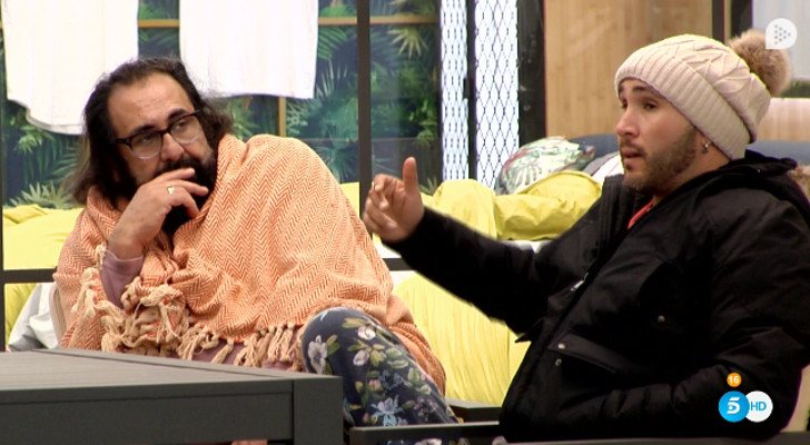 Kiko le cuenta a sus compañeros su experiencia más macabra