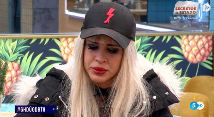 Ylenia llora tras nominar a Albalá con tres puntos