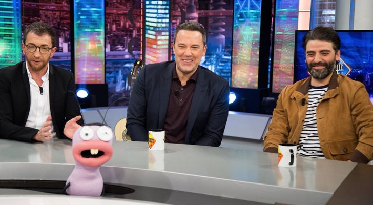 Pablo Motos, Ben Affleck y Oscar Isaac en 'El hormiguero'