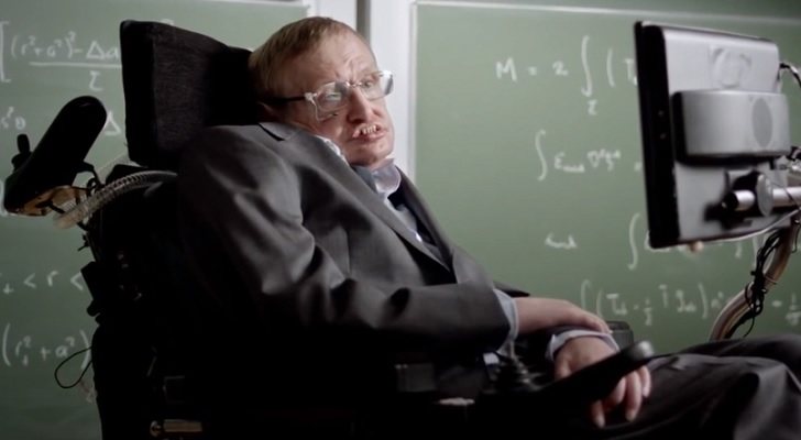 Stephen Hawking en un anuncio para Go Compare