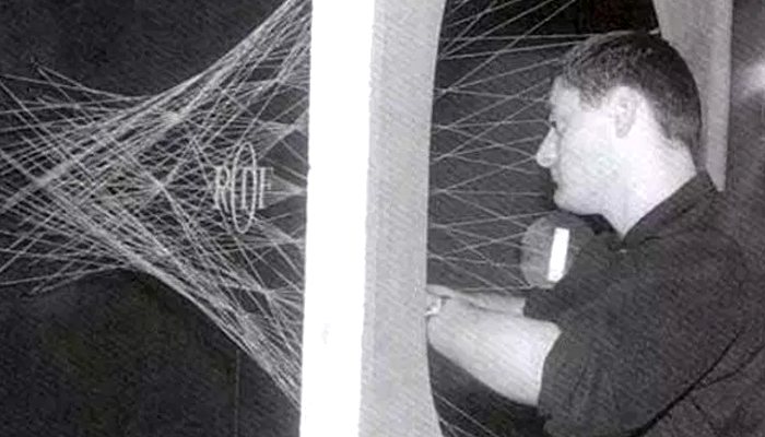 La maraña de cuerdas que formaba el primer logotipo de la UER