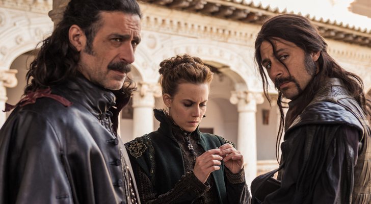 Nacho Fresneda, Aura Garrido y Hugo Silva en 'El Ministerio del Tiempo'