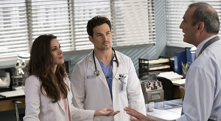 Carina y Andrew discuten con su padre en 'Anatomía de Grey'