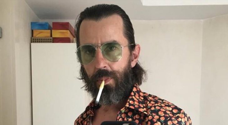 Santi Millán, como Manu en 'Benvinguts a la família'