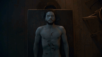 Jon Nieve vuelve a la vida