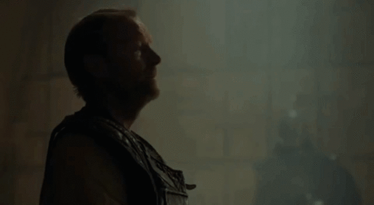 Tyrion y Jorah ante Daenerys