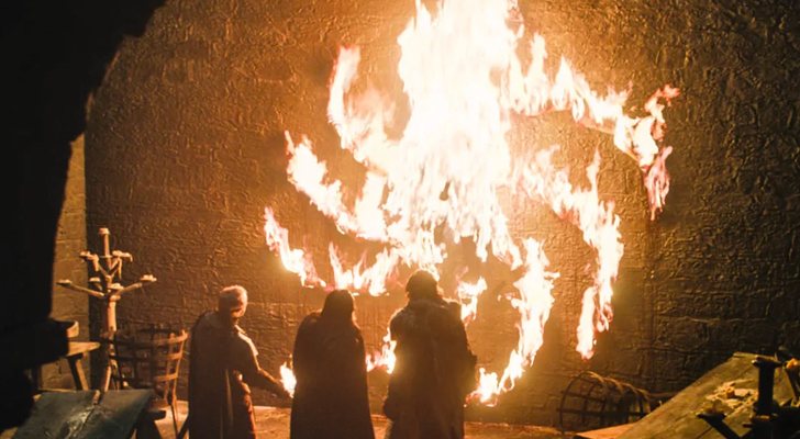 Beric, Edd y Tormund frente a la llameante espiral