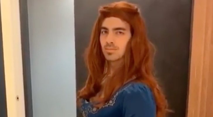 Joe Jonas como Sansa Stark de 'Juego de Tronos' en su vídeo de Instagram