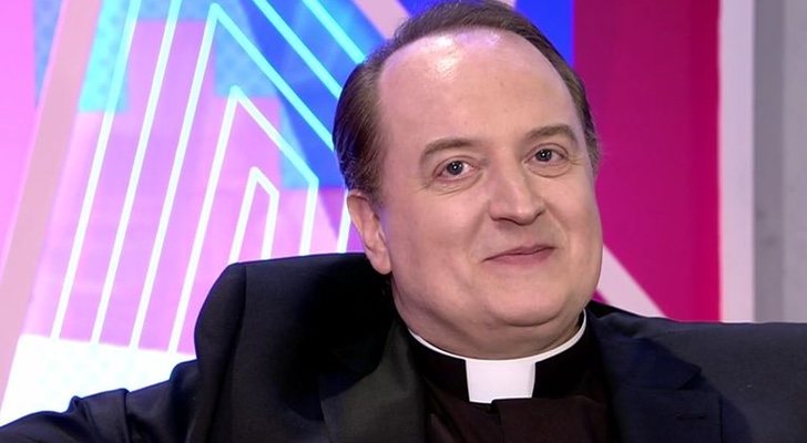 El Padre Apeles en 'Sábado Deluxe' de Telecinco