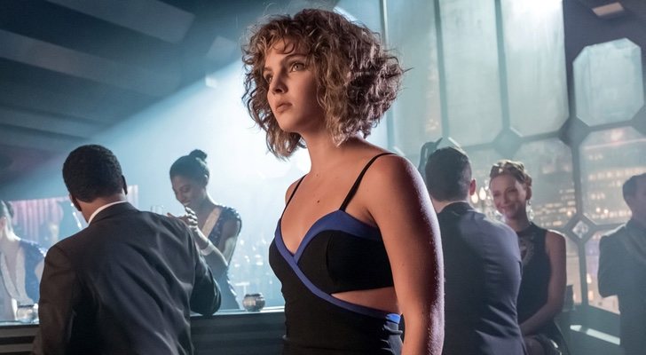 Camren Bicondova como Selina Kyle en 'Gotham'