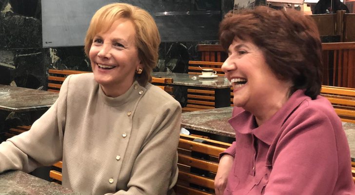 Elena Irureta y Ane Gabarain caracterizadas como Bittori y Miren