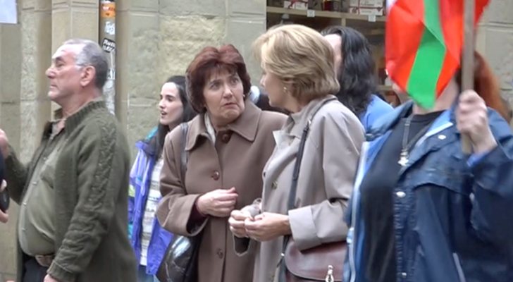 Ane Gabarain y Elena Irureta durante el rodaje de 'Patria'