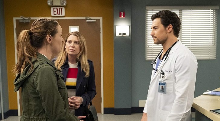 Jo, Meredith y DeLuca en 'Anatomía de Grey'