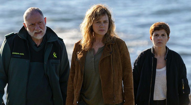 Nancho Novo, Emma Suárez e Isabel Naveira en 'Néboa'