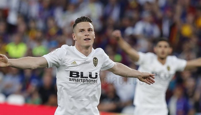 Kevin Gameiro celebra su gol en la final