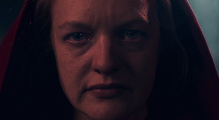 June en la escena final de la segunda temporada de 'The Handmaid's Tale'