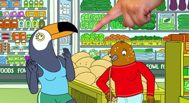 Una mano señala a Tuca